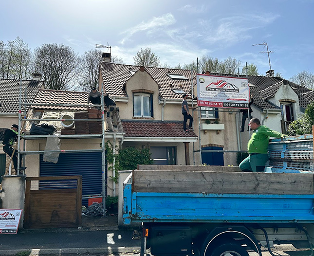 Pose de gouttières à Aigremont (78240) - ETS B.Marchal Couverture dans les Yvelines (78)