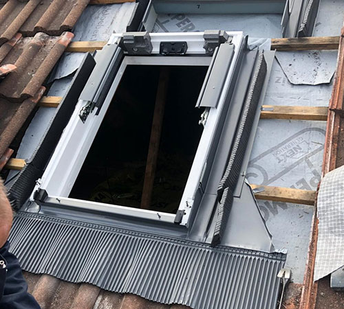 Pose de Velux à Aigremont (78240) dans les Yvelines (78) - ETS B.Marchal Couverture